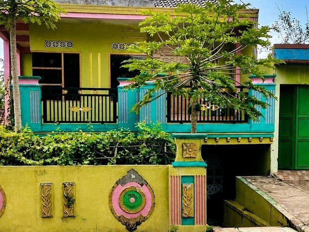 Bangunan sebelum renovasi fasad